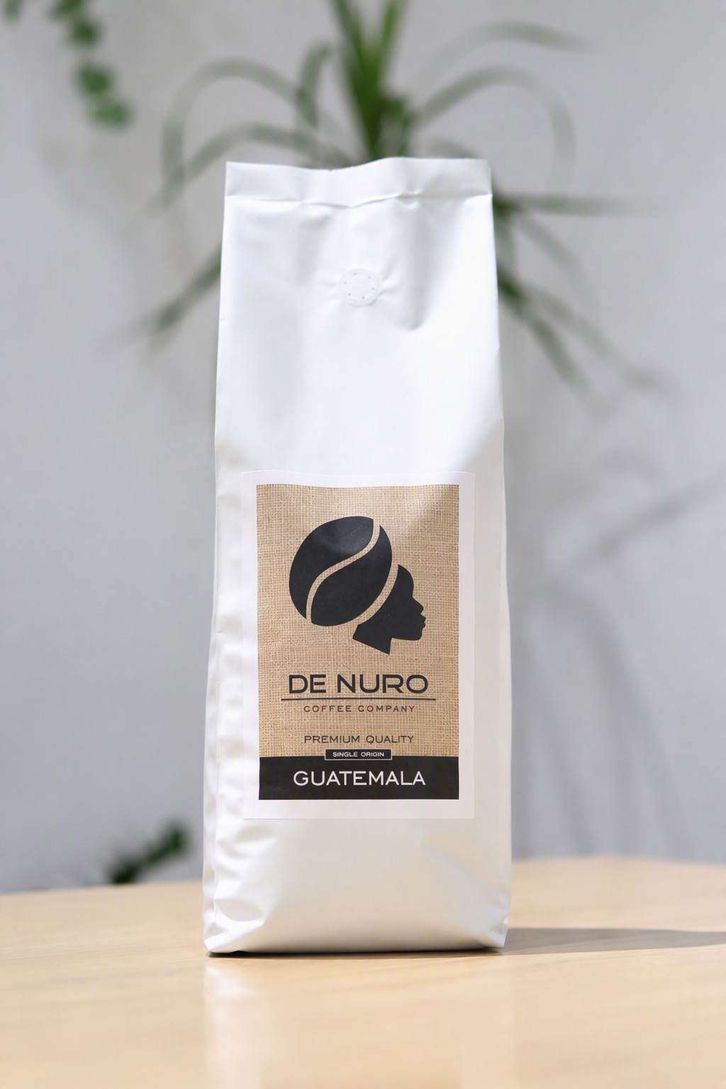 De Nuro Guatemala single origin coffee bag